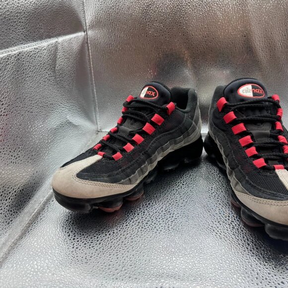 Size‎ 6 Nike Air Vapormax '95 Mens White Red Silver Black Shoes AJ7292-101 - Picture 3 of 10
